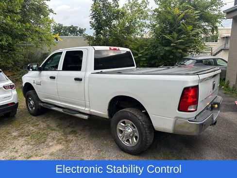 Used 2018 RAM 2500 Tradesman w/ Chrome Appearance Group AWD/4WD image 5