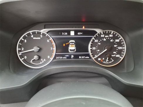 Used 2023 Nissan Rogue SL w/ SL Premium Package image 17