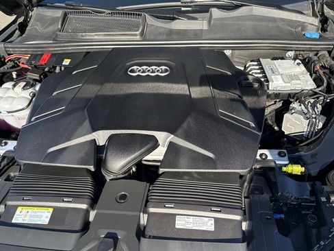 Used 2022 Audi Q7 3.0T Premium Plus w/ Premium Plus Package image 29