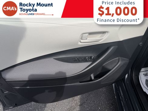 Used 2026 Toyota Corolla LE image 10