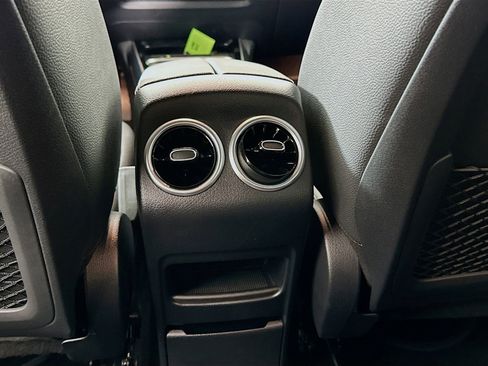 Certified 2025 Mercedes-Benz GLA 250 image 25