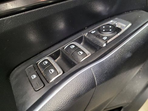 Used 2021 Kia Sorento LX FWD image 27