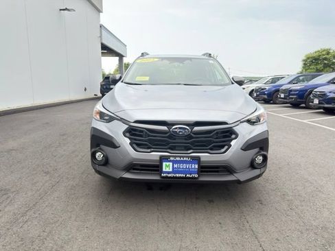 Used 2025 Subaru Crosstrek 2.5i Premium AWD/4WD image 3