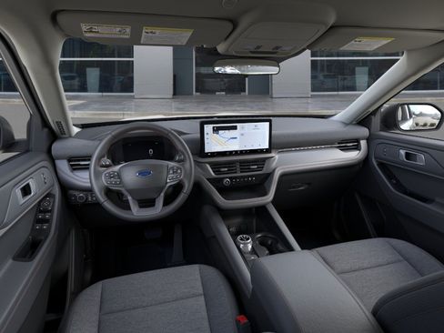 New 2026 Ford Explorer Active RWD image 10