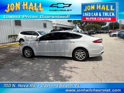 Used 2014 Ford Fusion SE FWD image 5