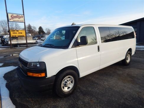 Used 2019 Chevrolet Express 3500 LS w/ Cold Climate Package image 3