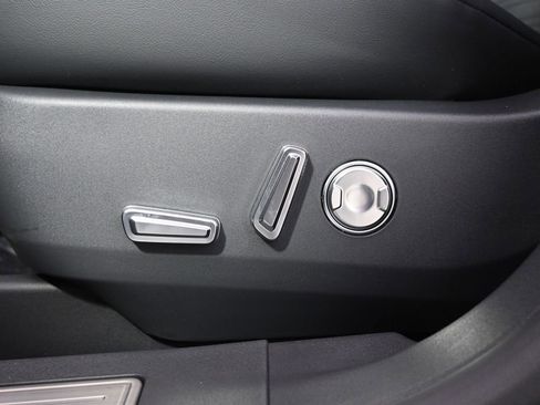 New 2026 Lincoln Nautilus Reserve AWD/4WD image 14
