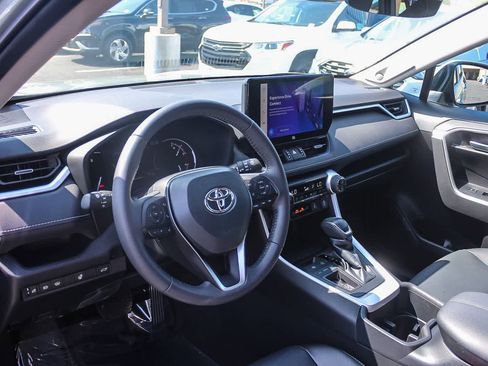 Used 2023 Toyota RAV4 XLE Premium image 24