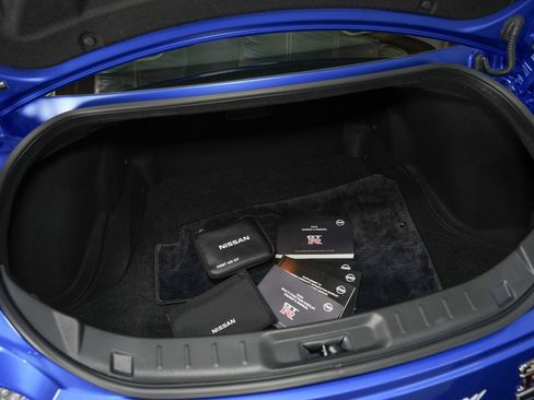 Used 2020 Nissan GT-R Premium AWD/4WD image 51