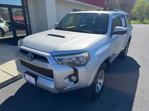 Used 2016 Toyota 4Runner Trail image 2