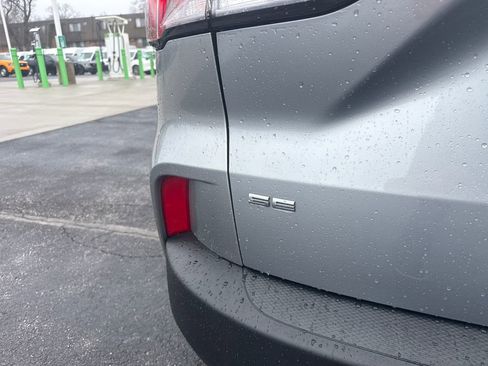 Used 2022 Ford Escape SE w/ Cold Weather Package image 11