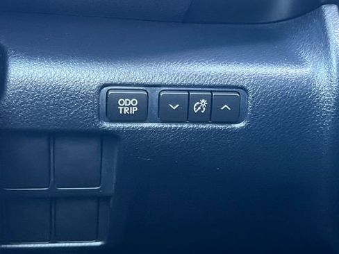 Used 2017 Lexus IS 200t image 30