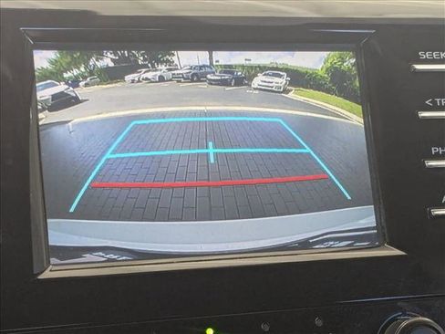 Used 2019 Toyota Camry LE image 13