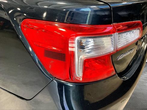 Used 2014 Toyota Camry LE FWD image 34