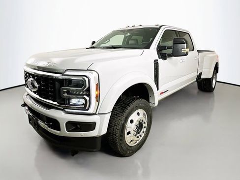 New 2026 Ford F450 Platinum w/ FX4 Off-Road Package AWD/4WD image 3