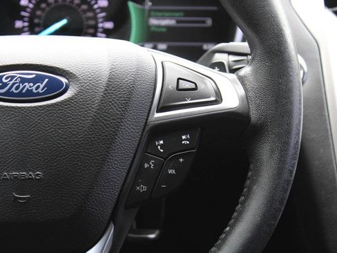 Used 2017 Ford Fusion SE w/ Fusion SE Technology Package FWD image 40