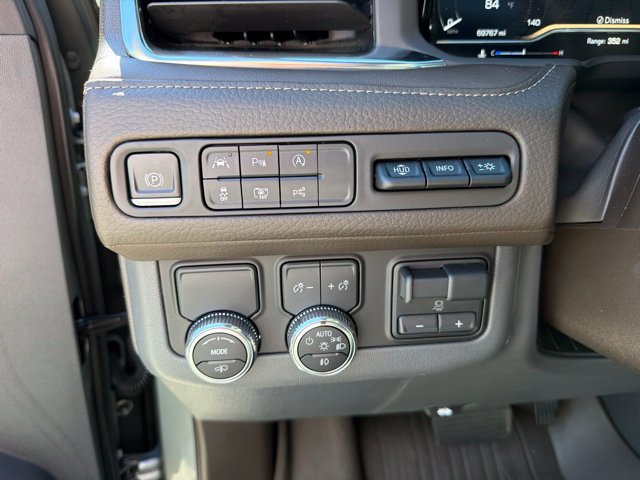Used 2023 GMC Yukon Denali w/ Advanced Technology Package RWD image 10