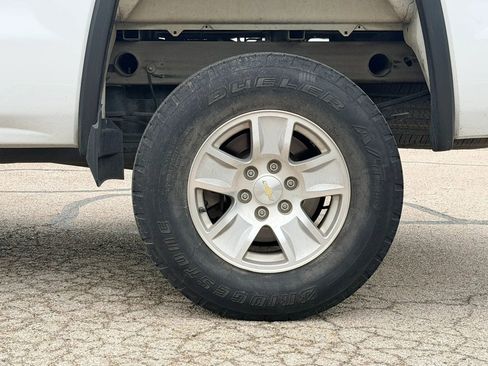 Used 2017 GMC Sierra 1500 2WD Regular Cab image 2
