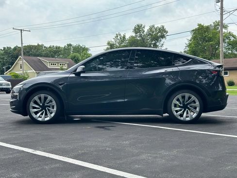 Used 2026 Tesla Model Y Long Range AWD/4WD image 4