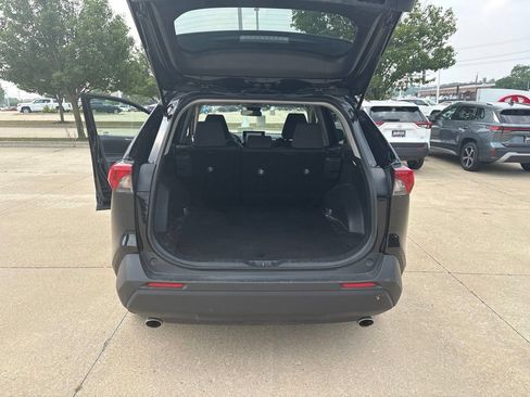 Used 2025 Toyota RAV4 XLE AWD/4WD image 26