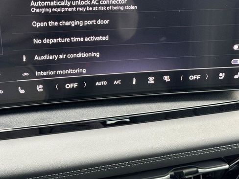 New 2025 Audi Q6 e-tron Premium Plus image 20