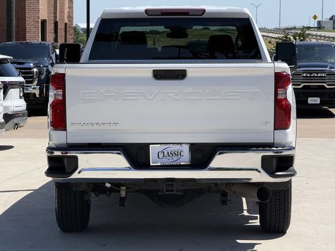 Used 2025 Chevrolet Silverado 2500 LT w/ Convenience Package AWD/4WD image 5