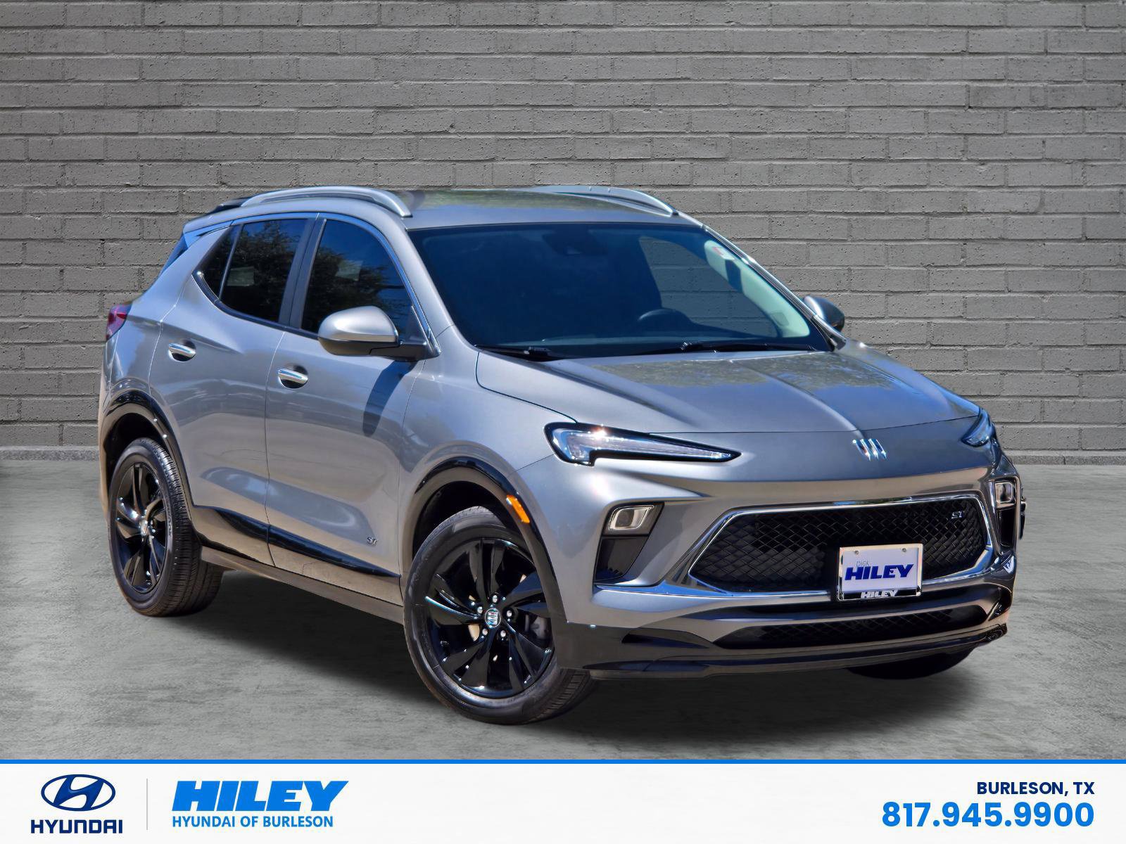 Used 2025 Buick Encore GX Sport Touring w/ Comfort Package FWD image 2