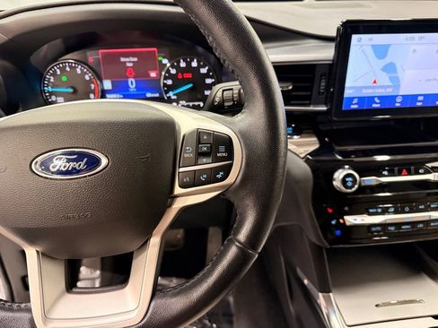Used 2022 Ford Explorer Limited image 14