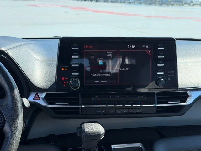 Used 2023 Toyota Sienna LE FWD image 15