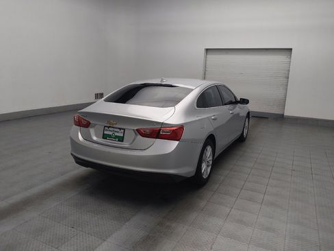 Used 2018 Chevrolet Malibu LT image 9