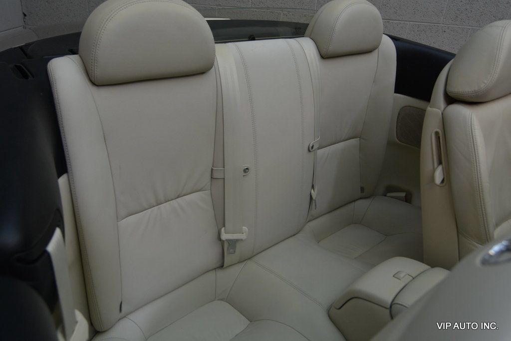 Used 2004 Lexus SC 430 Convertible RWD image 25