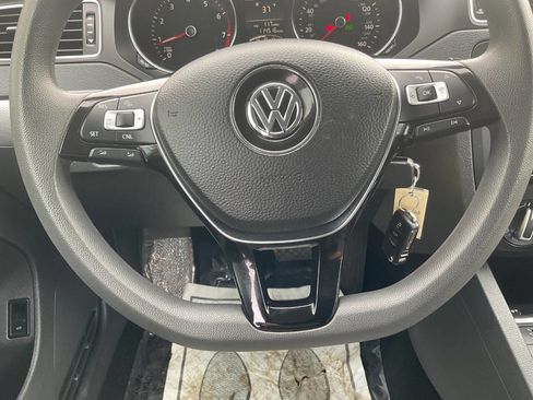 Used 2018 Volkswagen Jetta S image 16