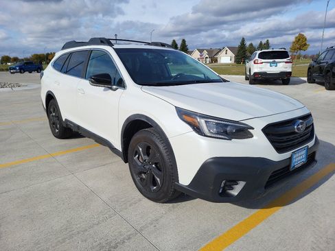 Used 2021 Subaru Outback Onyx Edition XT w/ Tech Package 3 image 4