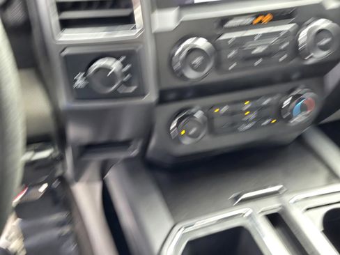Used 2020 Ford F150 XLT image 25