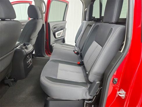 Used 2024 Nissan Titan SV w/ SV Convenience Package image 30