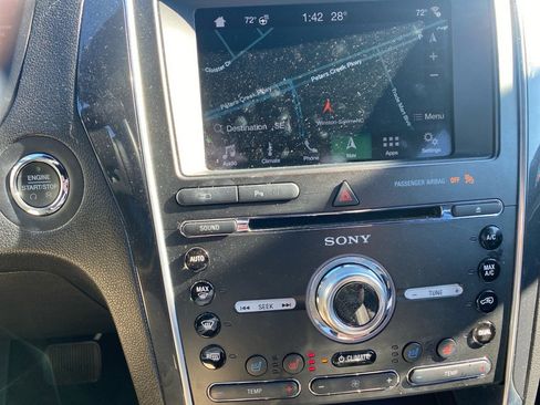 Used 2018 Ford Explorer Sport w/ Equipment Group 401A image 20