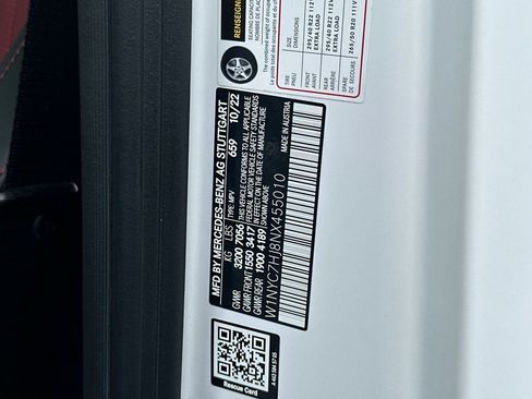 Certified 2022 Mercedes-Benz G 63 AMG 4MATIC image 38