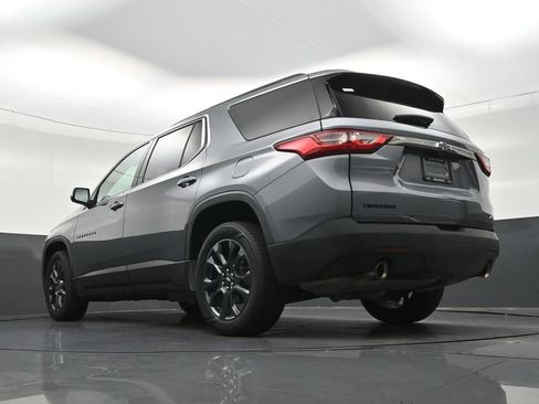 Used 2021 Chevrolet Traverse RS FWD image 26
