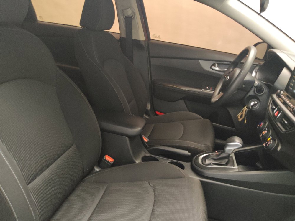 Used 2021 Kia Forte LXS FWD image 21