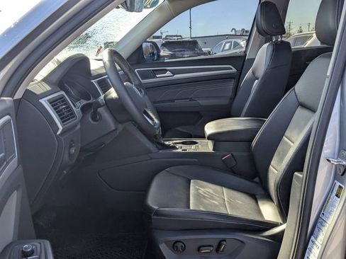 Used 2021 Volkswagen Atlas SE image 19