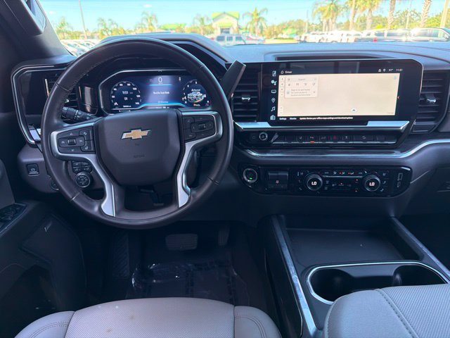 Used 2024 Chevrolet Silverado 2500 LTZ w/ LTZ Convenience Package AWD/4WD image 19