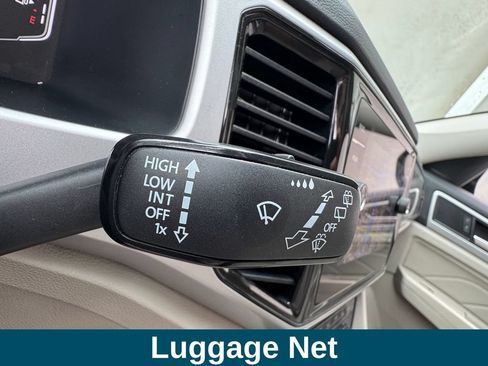 Used 2023 Volkswagen Atlas SEL AWD/4WD image 13