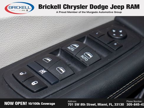 Used 2024 Chrysler Pacifica Touring-L image 26