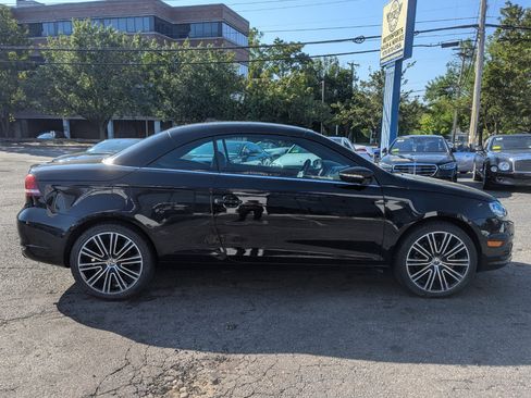 Used 2014 Volkswagen Eos image 6