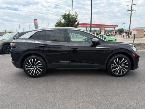 Certified 2023 Volkswagen ID.4 Pro S Plus AWD/4WD image 8