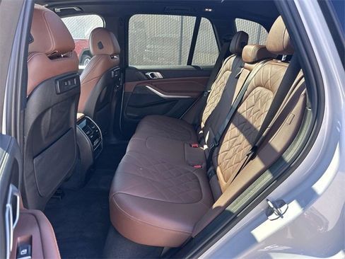 Used 2023 BMW X5 xDrive40i w/ Premium Package image 25