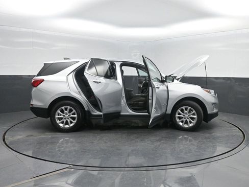 Used 2018 Chevrolet Equinox LT image 47