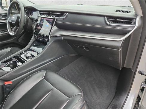 Used 2023 Jeep Grand Cherokee L Limited image 22