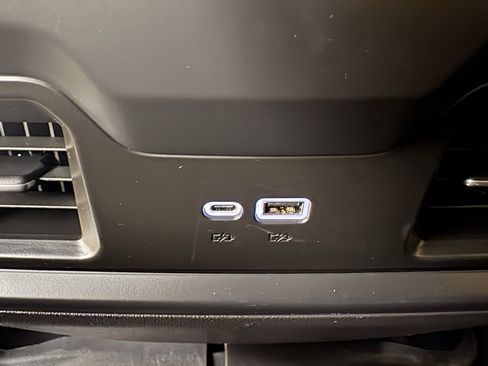 Used 2024 Chevrolet Silverado 1500 LT Trail Boss w/ LT Trail Boss Premium Package image 39