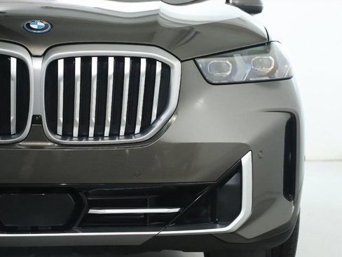 Used 2026 BMW X5 xDrive50e w/ Climate Comfort Package AWD/4WD image 8